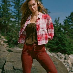 American Eagle Outfitters Pink Plaid Crop Flannel Shirt